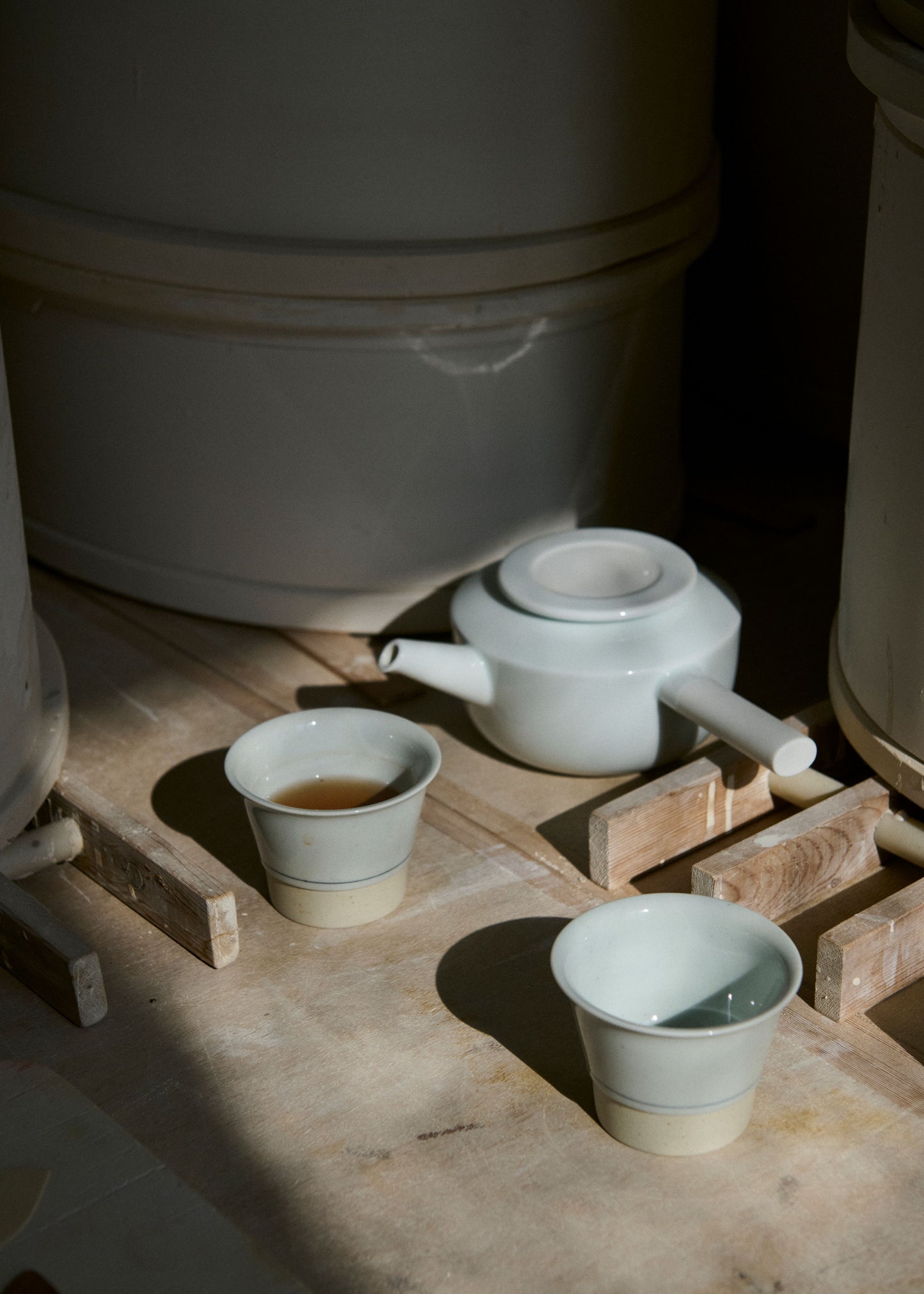 1616/ arita japan MANZ Hojicha Cup Celadon/Natural