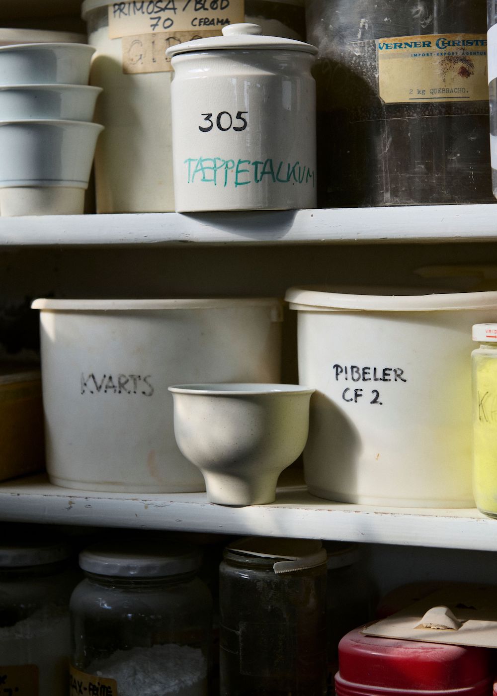 1616/ arita japan MANZ Tea Cup Brown/Blue/Natural