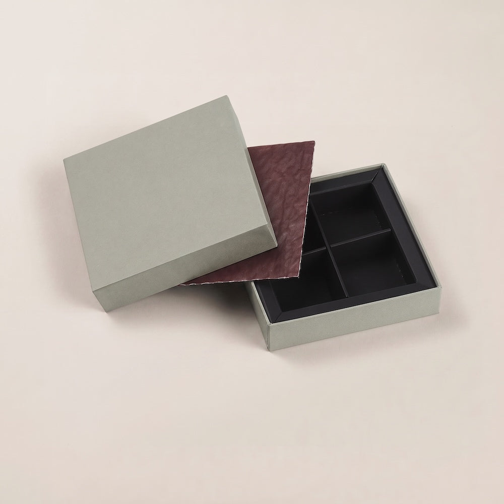 チョコレートギフトボックス  SQUARE BOX 3仕切/4仕切/6仕切  ボルドー･グレー (20個)
