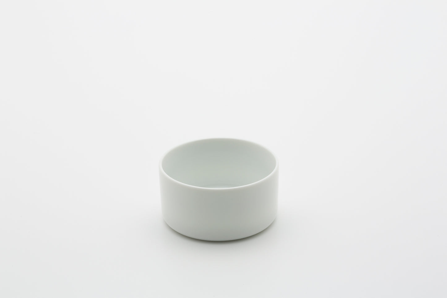 1616/ arita japan S&B Mini Bowl White 69/70