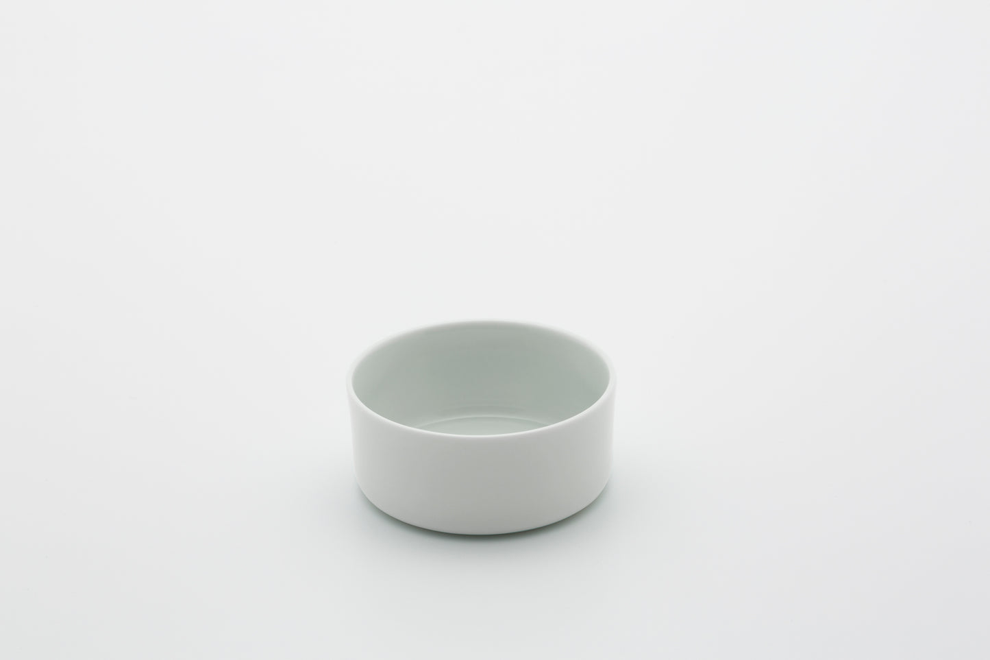 1616/ arita japan S&B Mini Bowl White 69/70