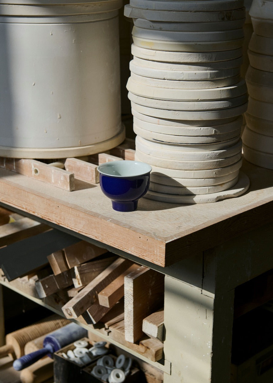 1616/ arita japan MANZ Tea Cup Brown/Blue/Natural