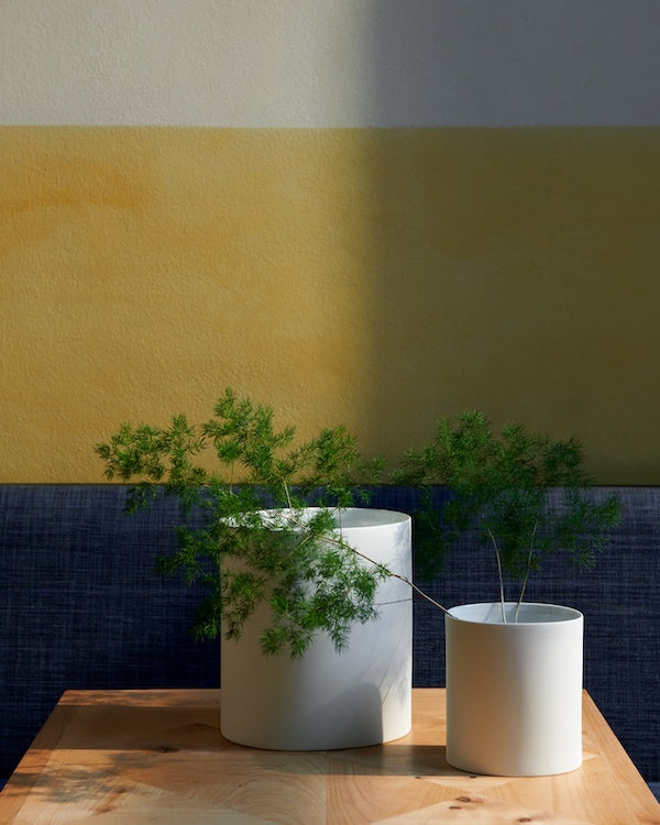 1616/ arita japan CMA Vase Large Jar White