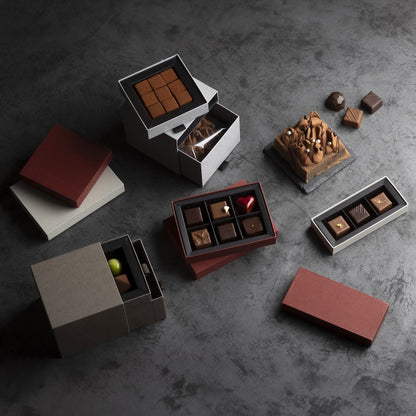 チョコレートギフトボックス  BAKED GOODS BOX  ベリーレッド・マロン・ホワイト  (20個)